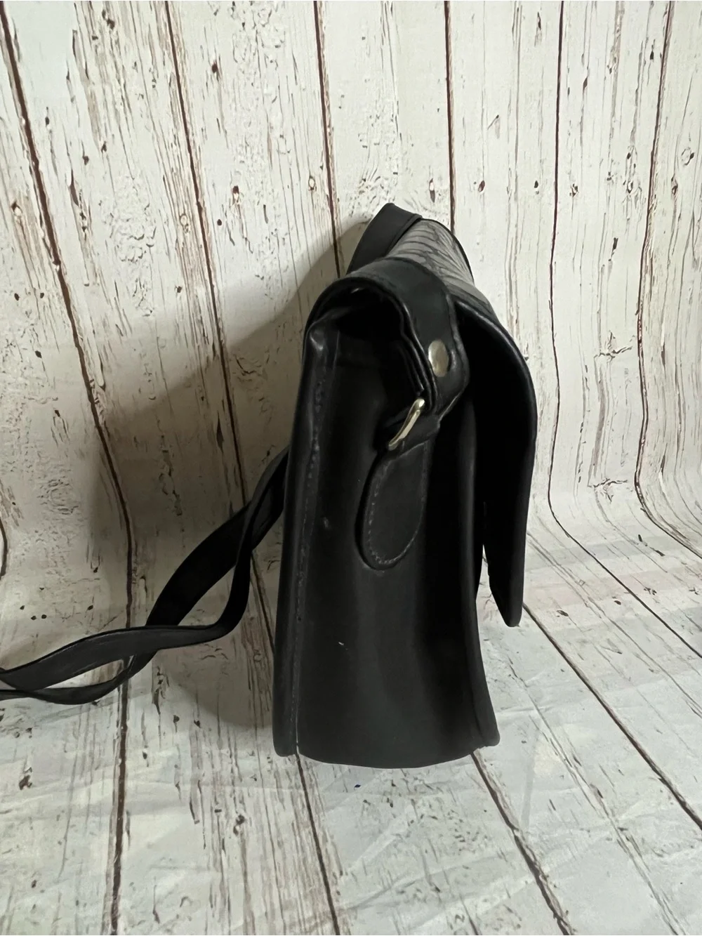 Black Croc Pattern Purse Vintage With Silver Cherub Design